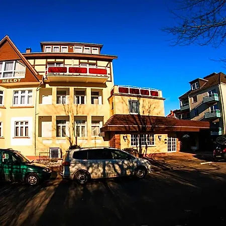 Heldt 4*